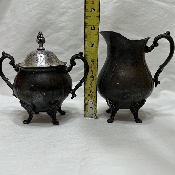 Sugar bowl and creamer set - Picture 2 of 6